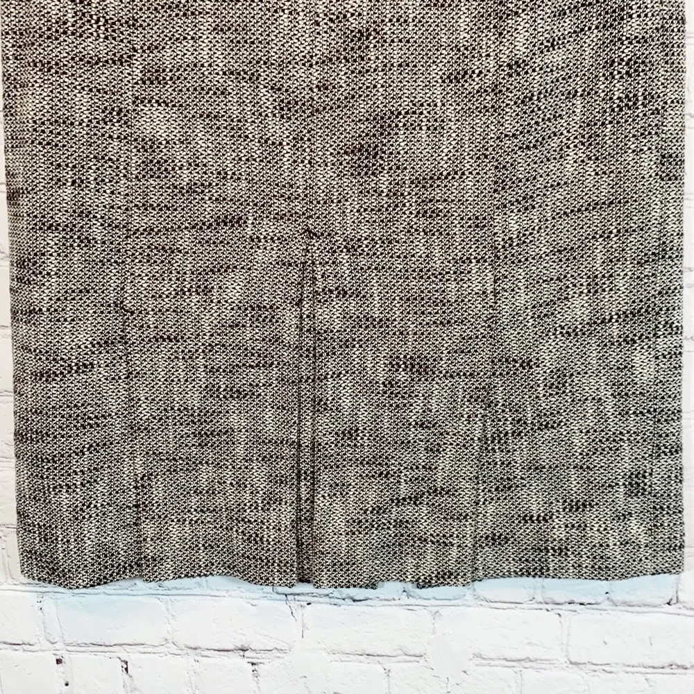 Ann Taylor Loft gray pleated pencil skirt - Picture 3 of 5
